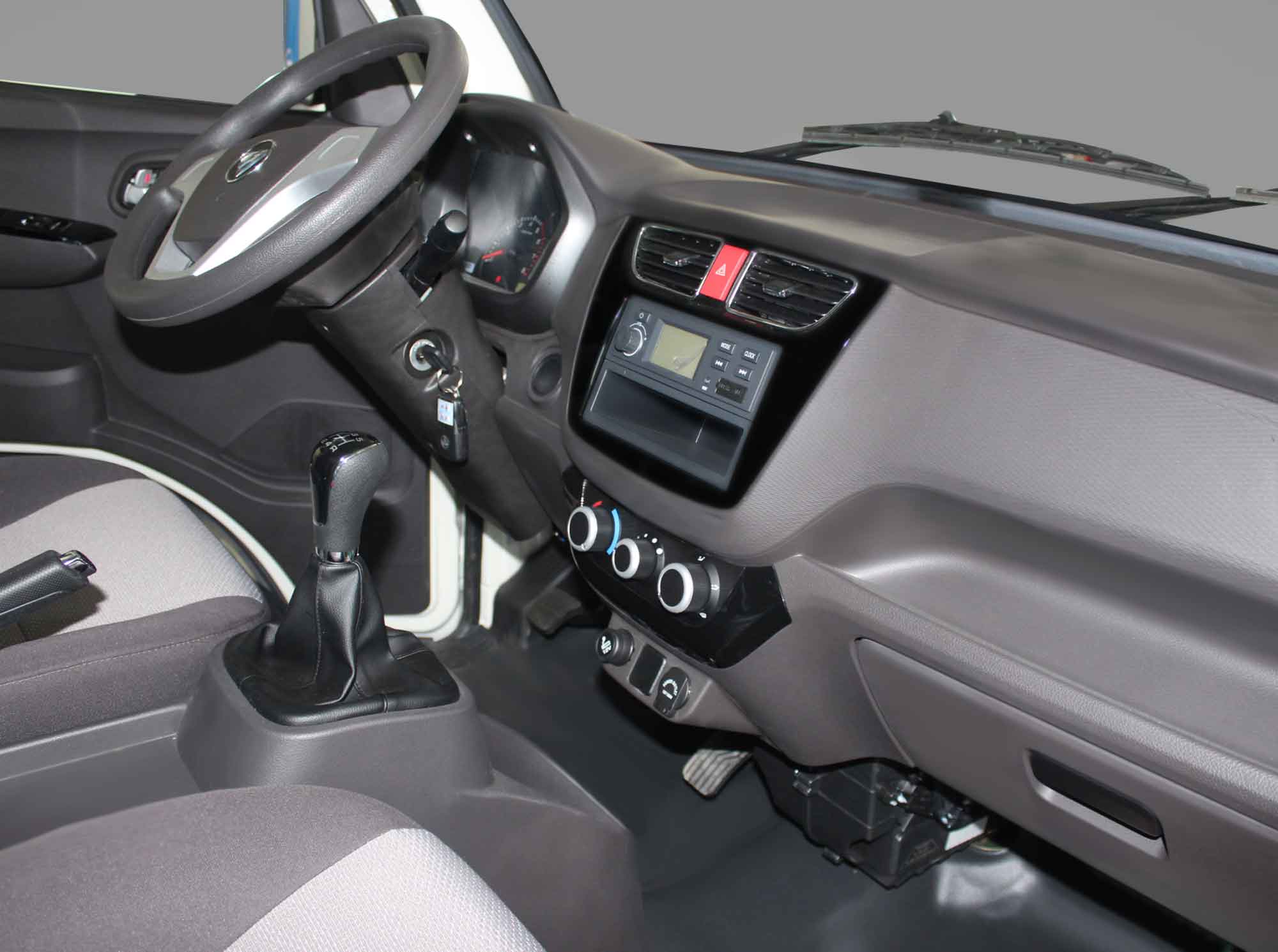 URIS-Slider-TM1-CS-3