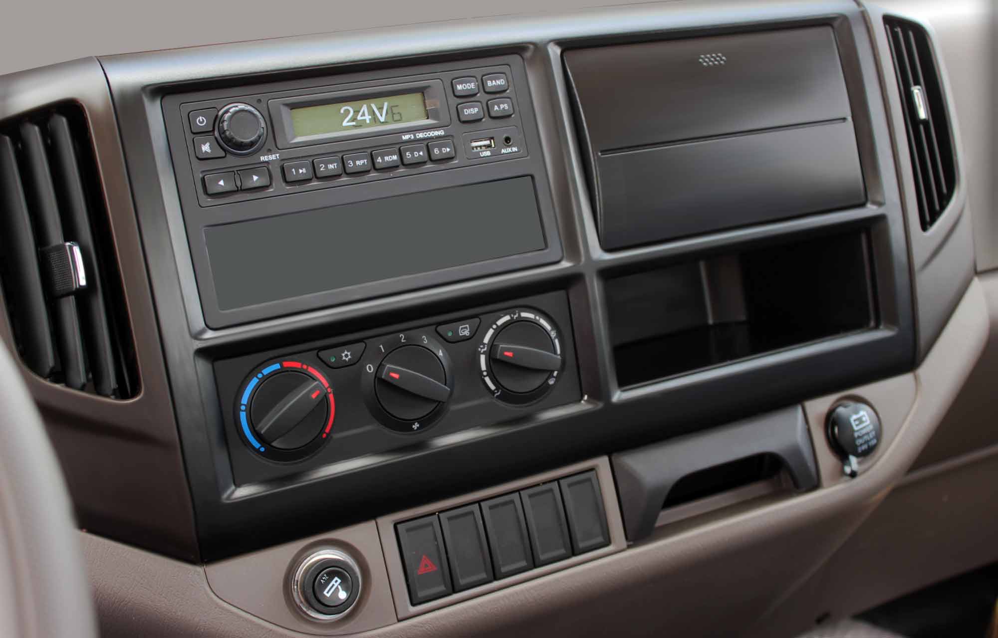 URIS-Aumark-C-CH-6T-(Radio)