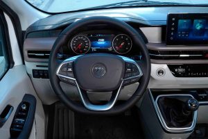 URIS-Slider-VIEW-GRAND-05-